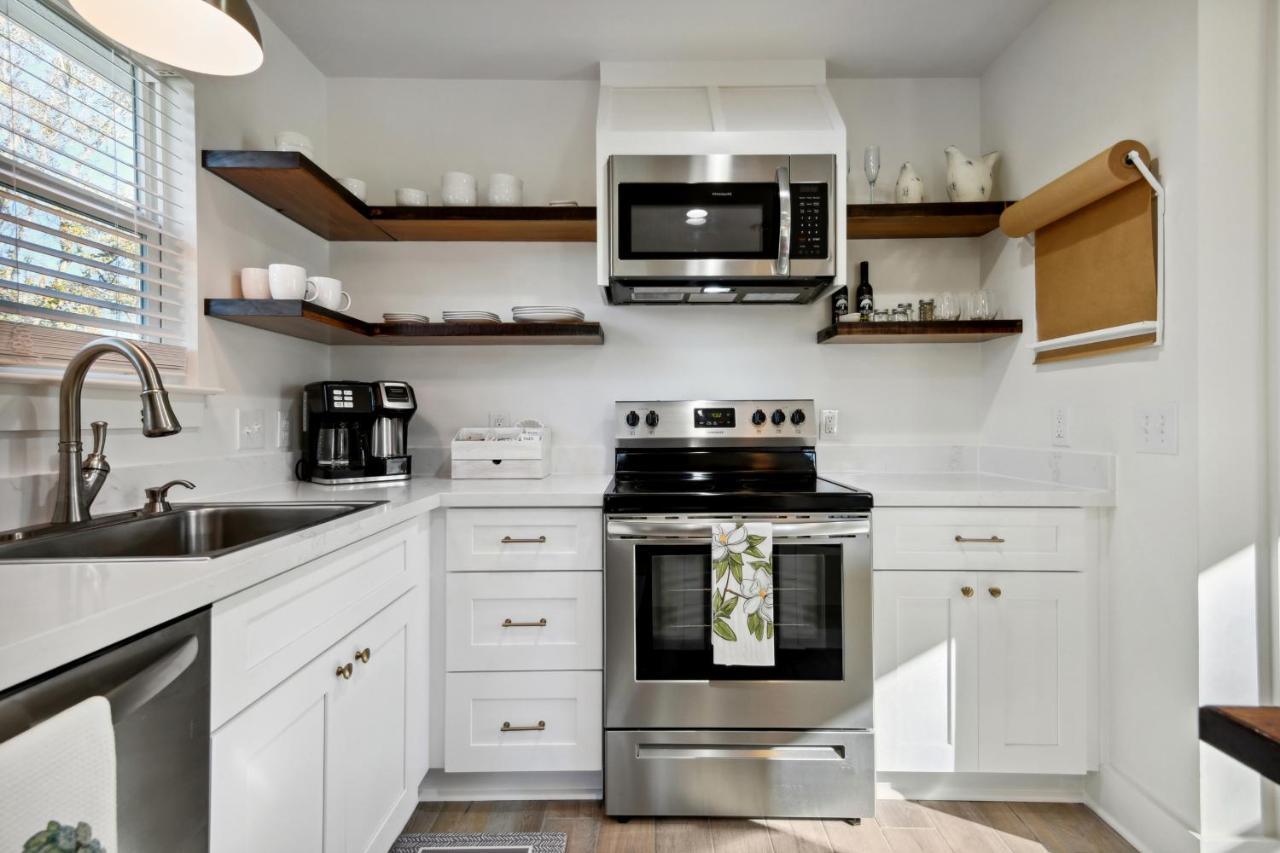 Vacation Rental Bay St Louis Walk To Beach, Dining, Shopping, And Nightlife Бей-Сент-Луис Экстерьер фото